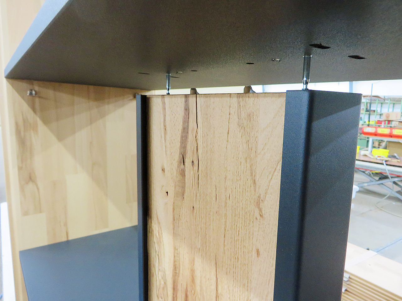 Discover the KNAPP Z5058 QUICK-SET Dowel Connectors for furniture making. Discover the KNAPP Z5058 QUICK-SET Dowel Connectors for furniture making.