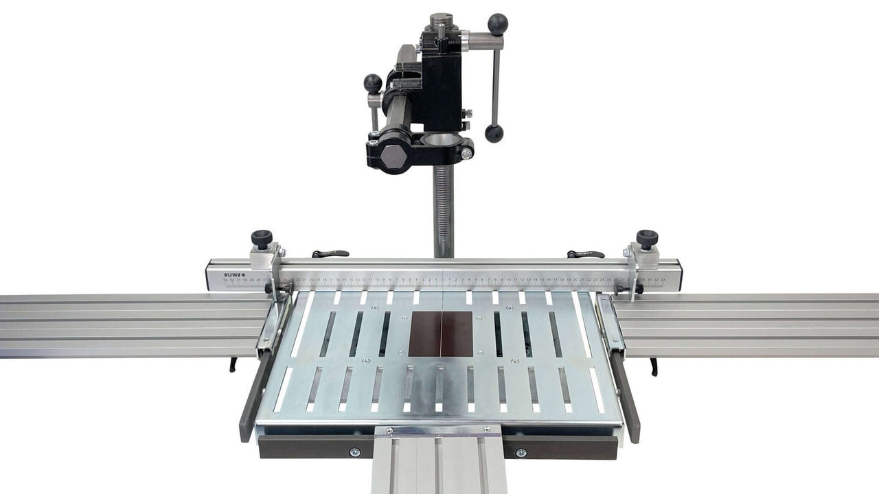 The mounting rail is available in multiple lengths (330 mm, 430 mm, and 530 mm) to accommodate different machine widths.