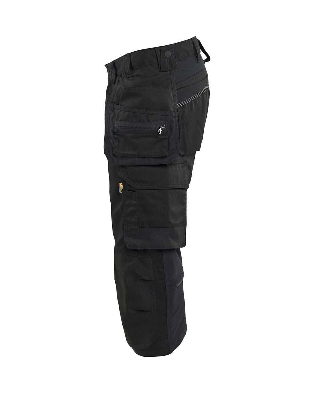 From construction sites to garages, BLAKLADER Workwear Shorts feature reinforced Kneepad Pockets, ventilated Holster Pockets, and resilient 2-Way Stretch that won’t quit.