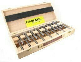 The Famag Forstner bit model 1630 CLASSIC is perfect for creating flat-bottomed holes in wood, making it an essential tool for any woodworker.