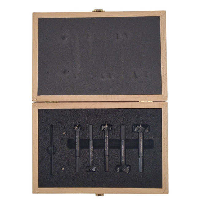 Experience the versatility of the Famag Forstner bit, featuring Set 15, 20, 25, 30, 35 mm for smooth cuts and Box for enhanced stability during use.