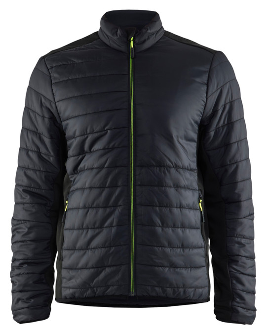This Black Blaklader Workwear jacket is crafted from durable Polyester, perfect for outdoor work conditions Warm Lining and Water Repellent.