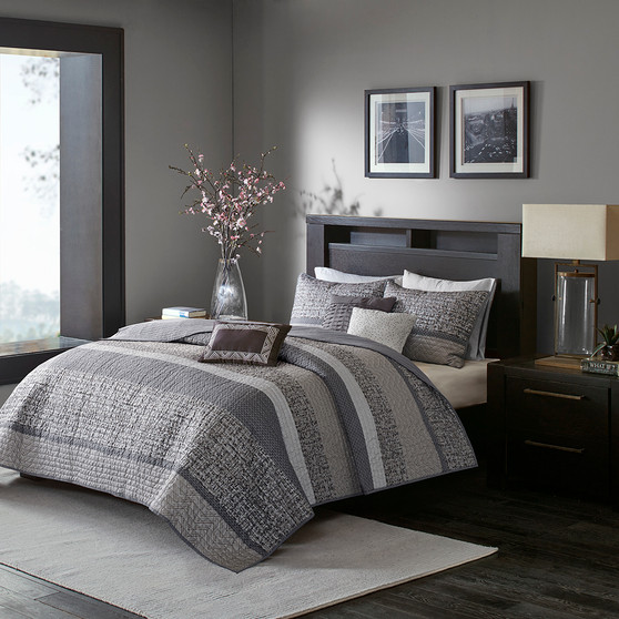 Madison Park Rhapsody Grey/Taupe 6 pcs Reversible Jacquard Quilt Set with Throw Pillows