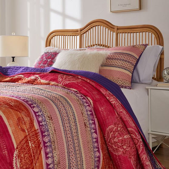Aurora Pink Quilt Set
