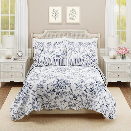Garden Toile 3-Piece Reversible Quilt Set