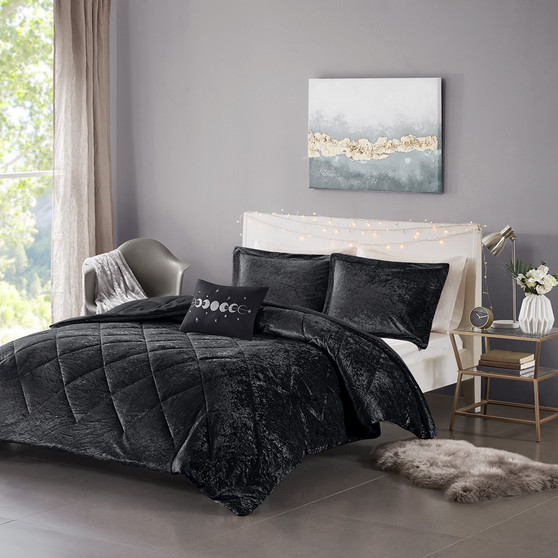 Intelligent Design Felicia Velvet Duvet Cover Set with Throw Pillow