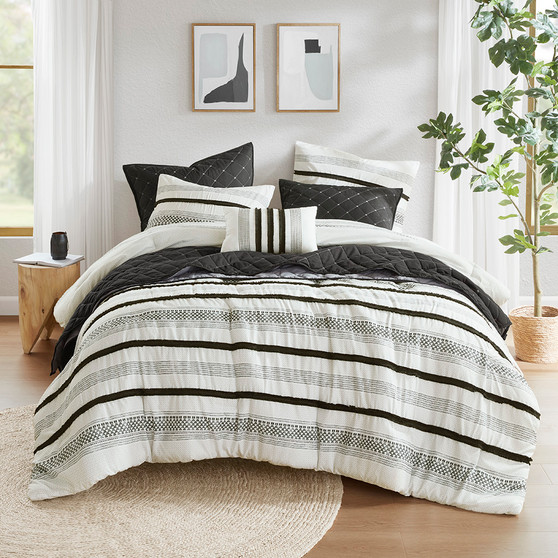 Madison Park Carolina 7 Piece Stripe Comforter and Quilt Set