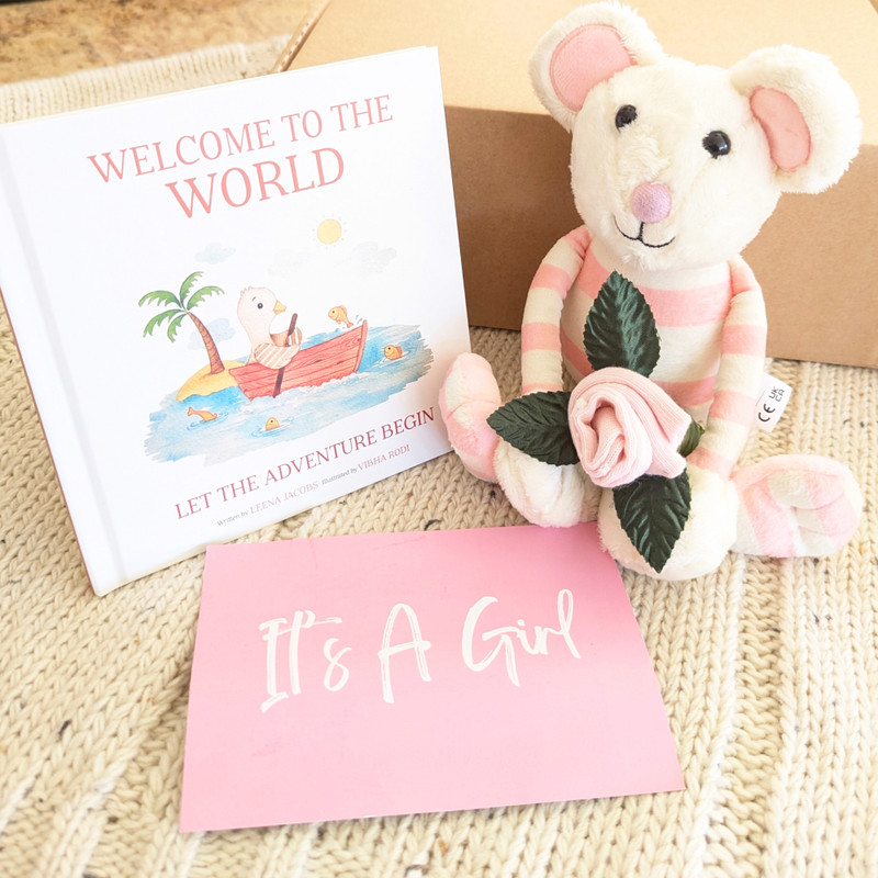 It's A  Baby Girl Gift Set