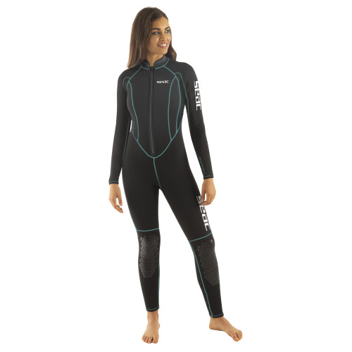 Seac  Carezza Lady, 2 mm one-piece double-lined neoprene suit, front zip and PU knee pads Seac  Carezza Lady, 2 mm one-piece double-lined neoprene suit, front zip and PU knee pads