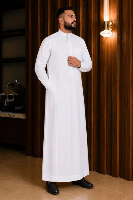 Men’s White Saudi Thobe