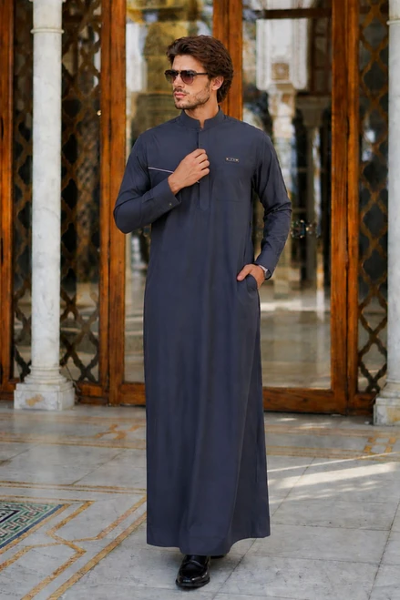 Elegant & Warm Winter Thobe for Men – Luxury Embroidered Saudi Thobe