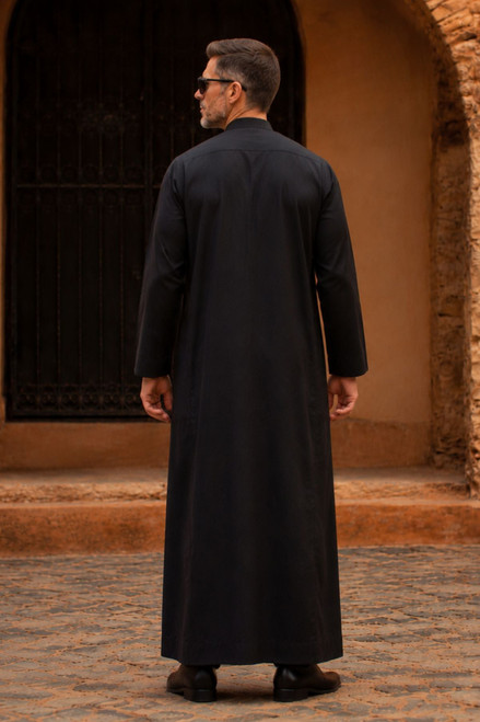 Winter Tailored Thobe with Decorative Look