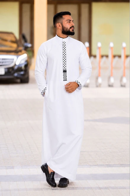 Designer White Formal Thobe – Perfect for Weddings & Celebrations