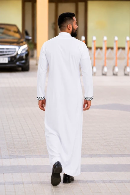 Designer White Formal Thobe – Perfect for Weddings & Celebrations