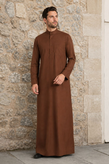Luxury Winter Saudi Thobe – Elegant & Warm