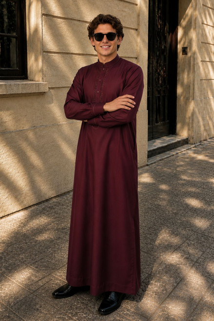 Men’s Maroon Kuwaiti Style Thobe – Breathable, Elegant, and Comfortable
