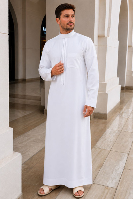 Luxury Comfort Saudi Thobe for Men – Elegant & Relaxed Everyday Wear
