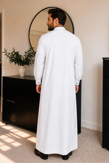 Kuwaiti White Cotton Thobe for Men – Breathable & Comfortable
