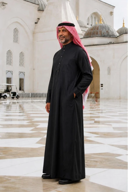 Elegant Black Saudi Thobe for Men