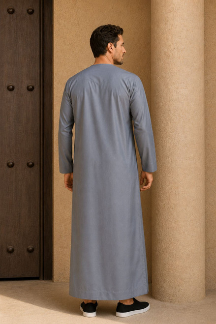 Elegant Light Gray Thobe for Men