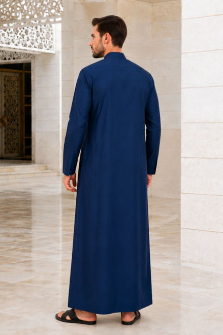 Navy Blue Saudi Thobe for Men with a Classic Button Front & Pockets
