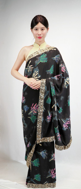 Chic Black Floral Printed Saree with Ornate Zari Border Chic Black Floral Printed Saree with Ornate Zari Border