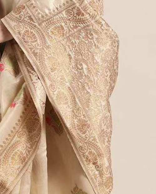 Regal Cream Silk Saree with Floral Motifs & Rich Zari Border Regal Cream Silk Saree with Floral Motifs & Rich Zari Border