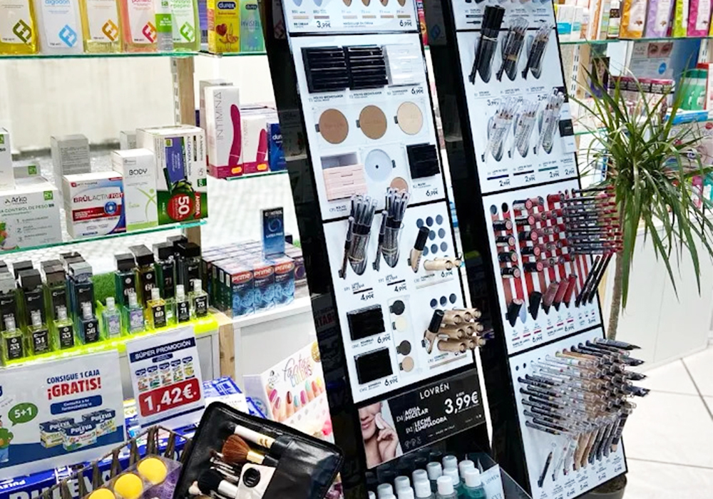 interior farmacia neptuno