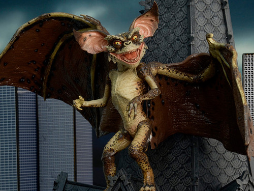 Gremlins 2 Bat Gremlin Deluxe Figure