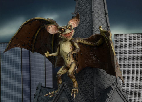 Gremlins 2 Bat Gremlin Deluxe Figure