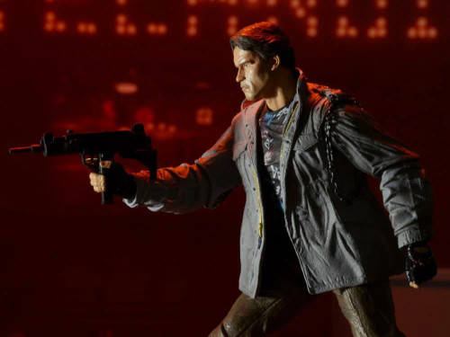 The Terminator Ultimate T-800 (Tech Noir) Action Figure