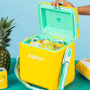 The Igloo Tag Along cooler is perfect for picnics and trips to the beach