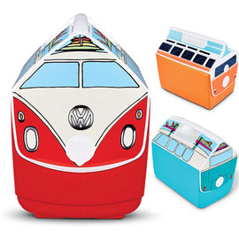 The VW limited edition playmate from Igloo is the perfect portable lunch cool box for the avid Volkswagen T2 T4 T5 T6 campervan fan