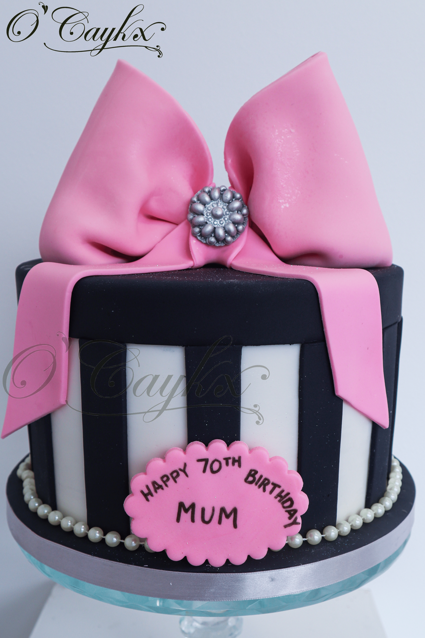 Crafty Cakes | Exeter | UK - Shooting Stars & Pink Bow Cake