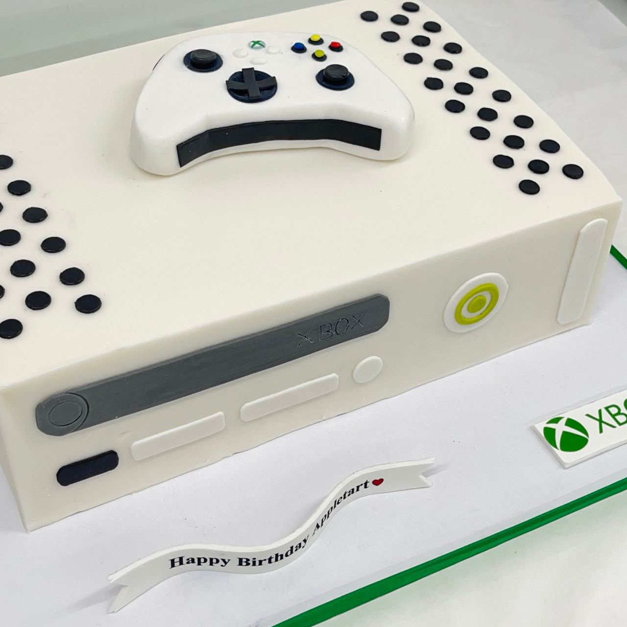 Buttercream Xbox Cake | Xbox cake, Xbox birthday party, New birthday cake