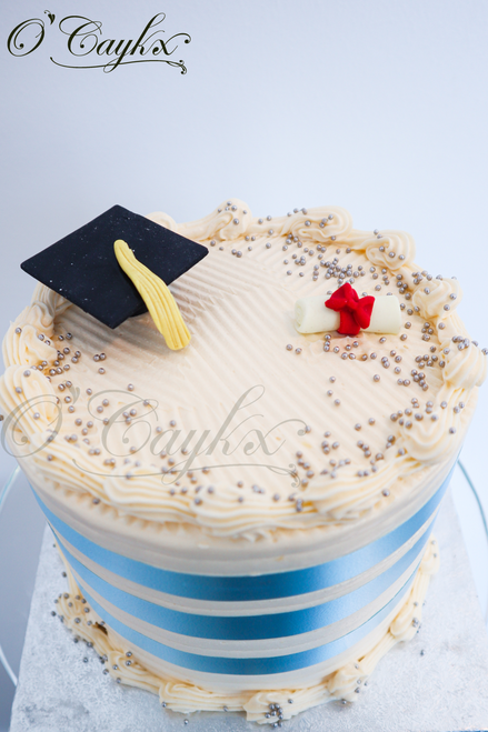 Buttercream Graduation Cake- GC0001