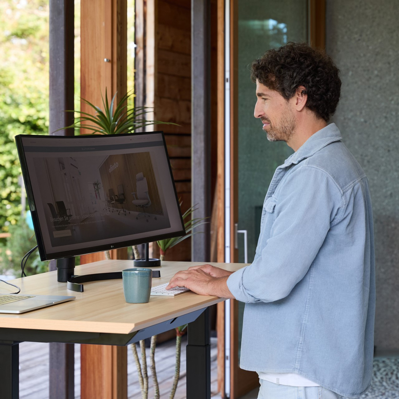 Table de bureau Elevate à hauteur réglable électrique
