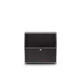 Commode Cubox à abattant en noir, vue de face, abattant fermé, photo en studio