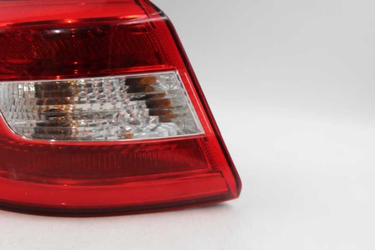 Left Driver Tail Light Quarter Panel Mounted 2015-2017 HYUNDAI SONATA OEM #18968 92401-C2000 high resolution2