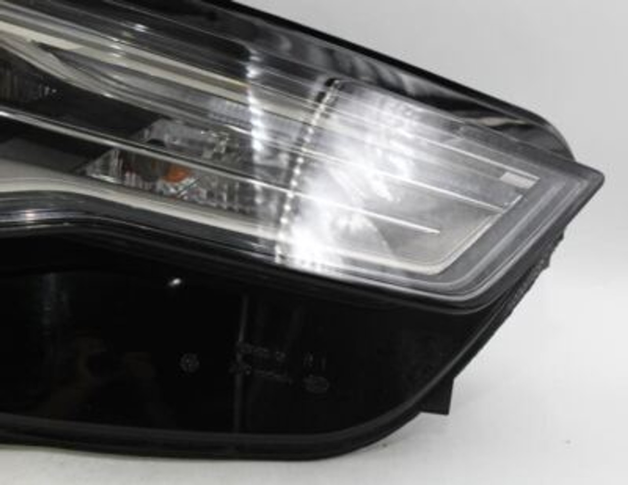 Left Driver Headlight Xenon HID Fits 2016-2018 AUDI A6 OEM #19256