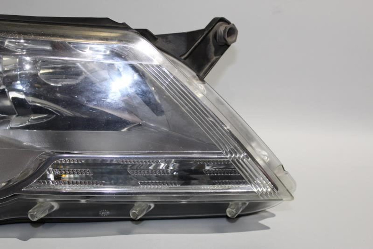 Right Passenger Headlight Halogen Fits 2009-2011 VOLKSWAGEN TIGUAN OEM #23940 5N1941032AC high resolution2