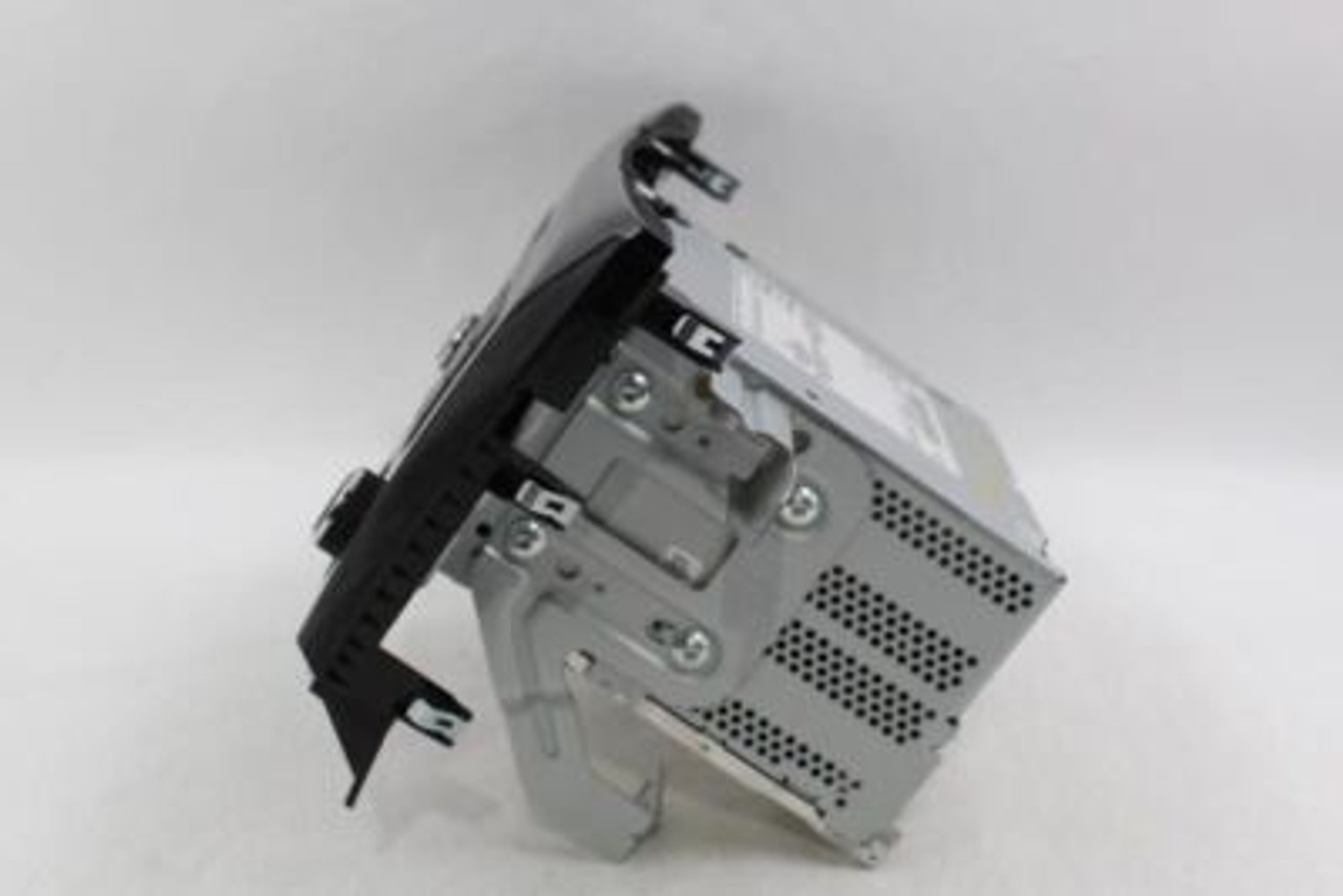 Audio Equipment Radio Receiver AM-FM-CD-MP3 2019-20 NISSAN ROGUE SPORT OEM 20783 2591A8FM0B