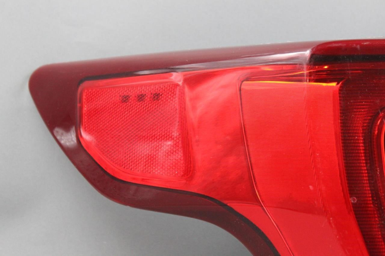 Driver Tail Light Without Police Package Clear Lens 2016-2019 EXPLORER #36737 FB5Z13405A high resolution2