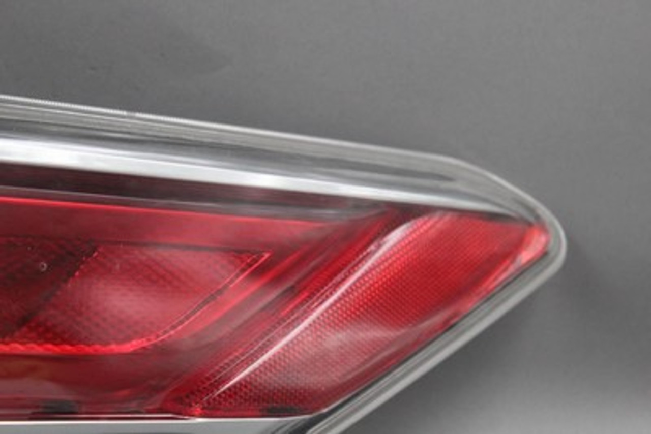 Right Passenger Tail Light Quarter Mounted 2014-2016 TOYOTA HIGHLANDER OEM 37099 815500E100