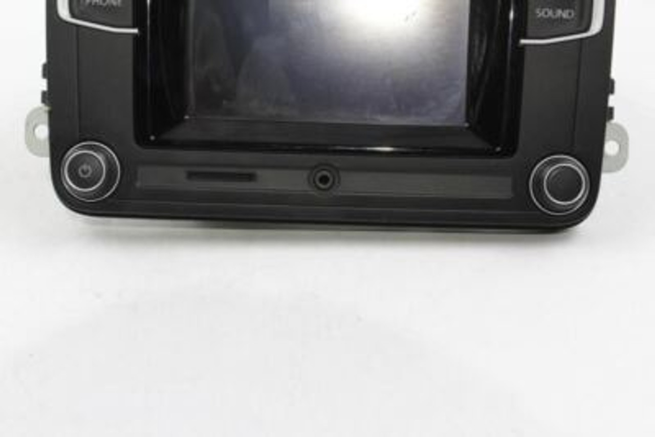 Audio Equipment Radio Receiver Radio Fits 2018-2019 VOLKSWAGEN JETTA OEM #17465 561035150B