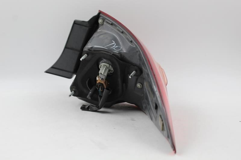 Left Driver Tail Light Quarter Panel Mounted 2017-2019 TOYOTA COROLLA OEM #14072 high resolution2