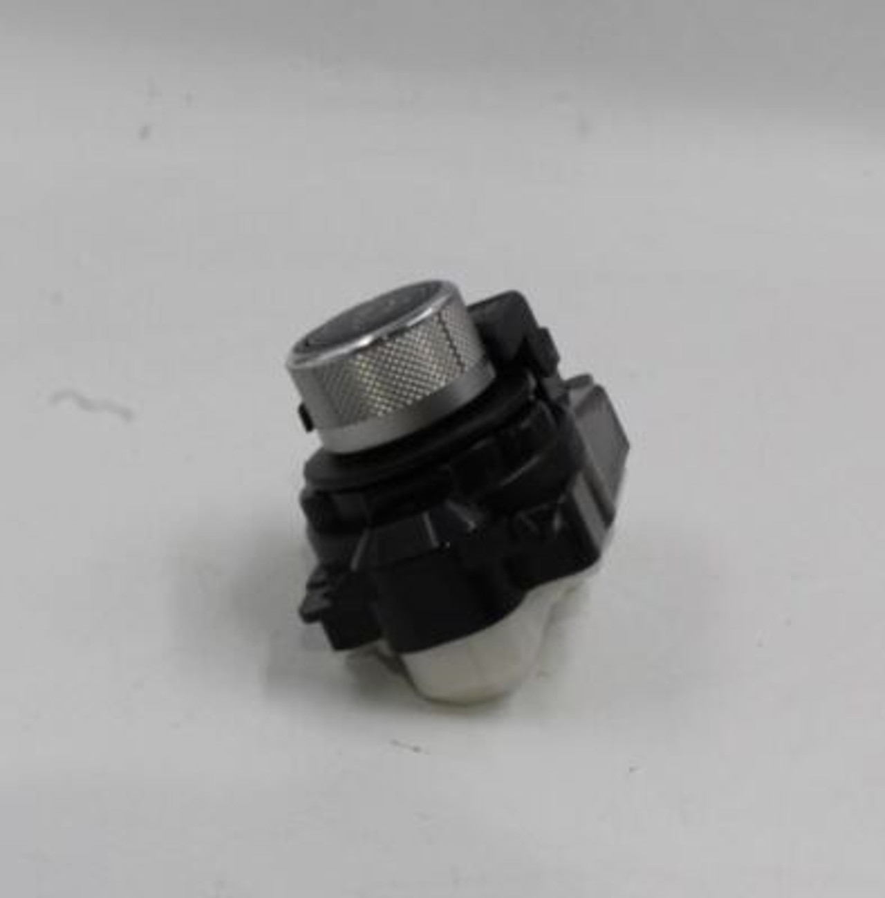 Audio Equipment Radio Control Multifunction Fits 2015-19 INFINITI Q50 OEM #17045 283954GA1A