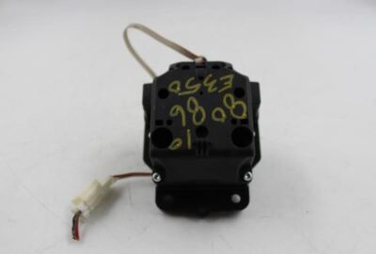 Audio Equipment Radio 207 Type Convertible Fits 2012 MERCEDES E350 OEM #16452 A2128702851