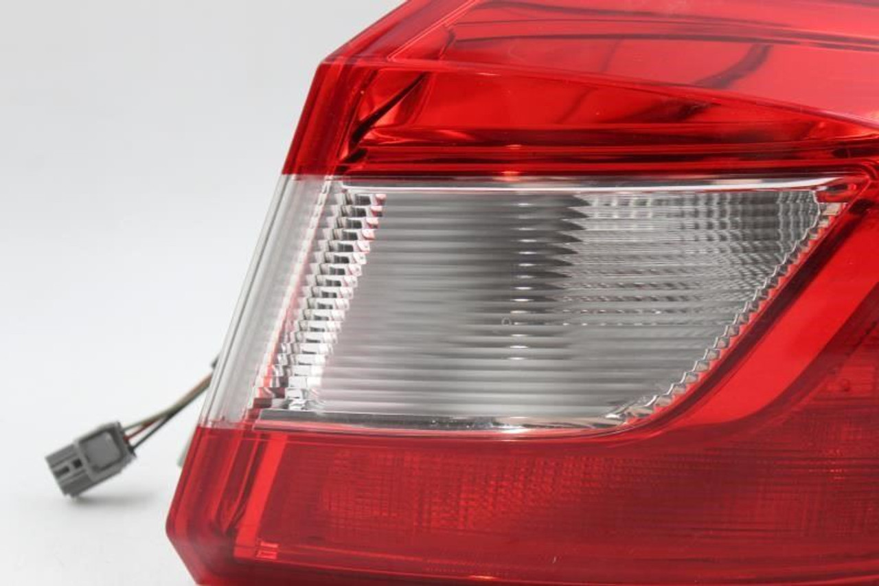 Right Passenger Tail Light Quarter Panel Mounted 2017-19 CHEVROLET CRUZE #14033 84078119 high resolution2