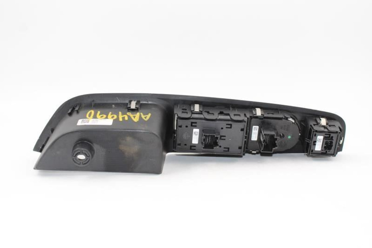 Black Console Front 2018 ALFA-ROMEO GIULIA OEM #9914 01561181990 high resolution2 Black Console Front 2018 ALFA-ROMEO GIULIA OEM #9914 01561181990 high resolution2